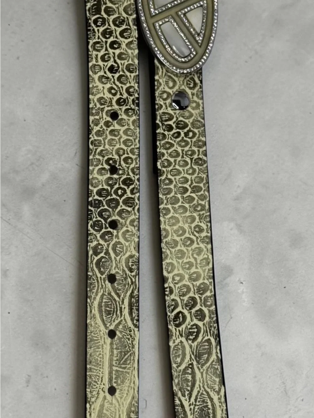 CABI LEATHER BELT Embossed Croc/Snake BEIGE/GRAY Crystal Mother/Pearl Buckle S